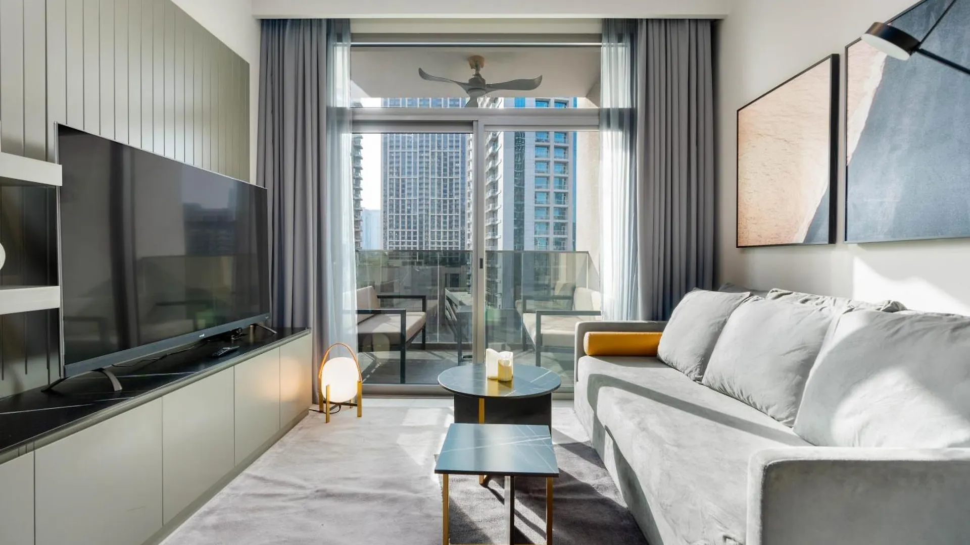 Bespoke Holiday Homes - Mag 318 2-Bedroom Apartment Near Downtown Dubaï