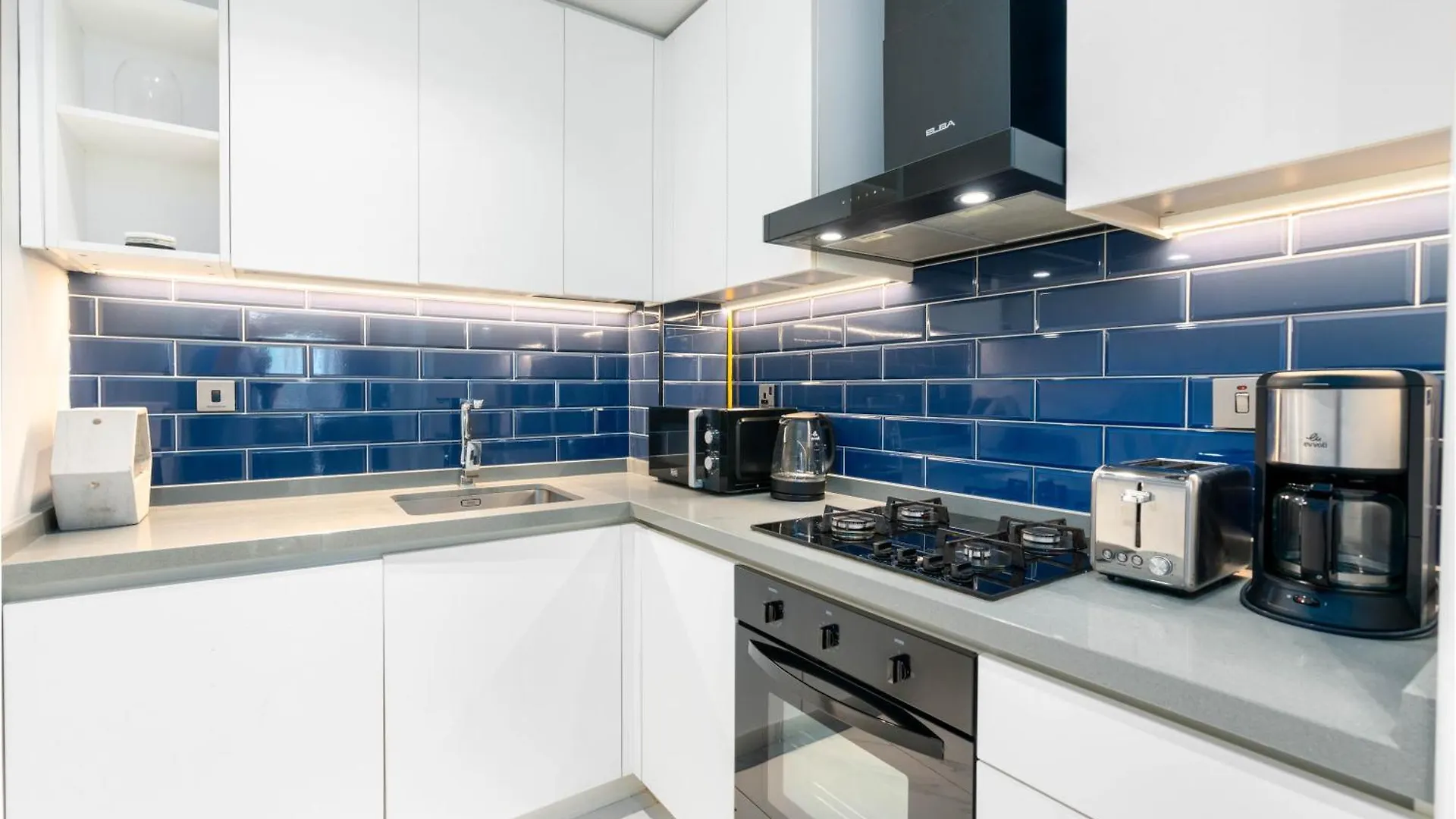 Bespoke Holiday Homes - Mag 318 2-Bedroom Apartment Near Downtown Dubaï